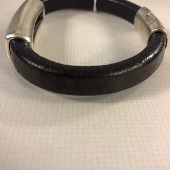 Men’s Bombardier Leather Bracelet - Picture 4 of 5